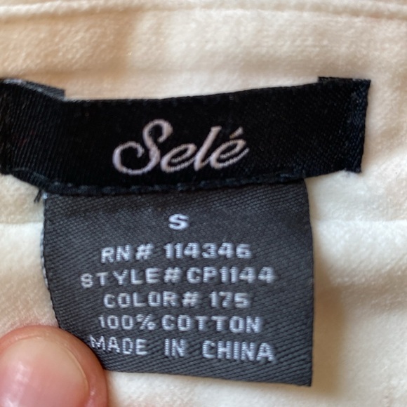 Women's White Velvet Blazer - Picture 6 of 7